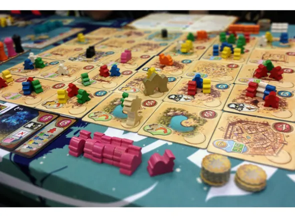 Five Tribes Brettspill