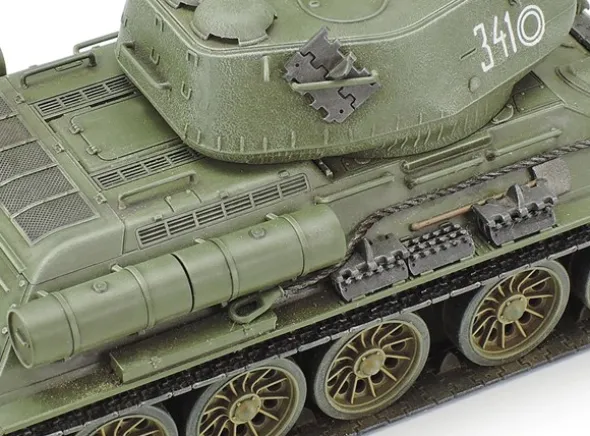 Russian Medium Tank T-34-85